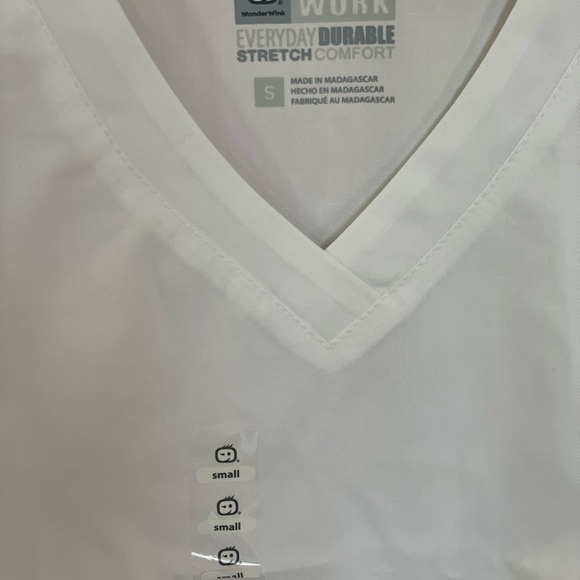 Wonder Wink Wonder work uniform top NWT - Picture 4 of 4